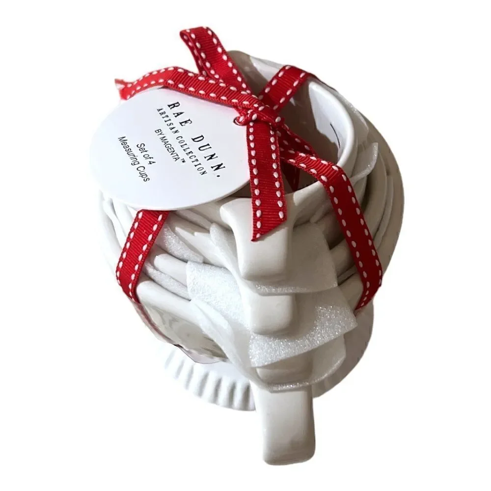 BNWT Rae Dunn Snowman Measuring Cup